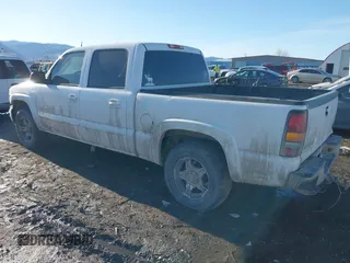 2005 GMC Sierra Denali z VIN 2GTEK63N151372484, wystawiony jako IAAI lot #41640341 z przebiegiem 291 915 mil mil oraz . Historia ofert i sprzedaży dostępna na DreamBid. Obrazek 3.