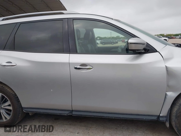 2020 Nissan Pathfinder SL with VIN 5N1DR2CM0LC641522, listed as a IAAI auction lot 42085317 with 82,078 mi miles and . Bid and sale history available at DreamBid. Image 14.