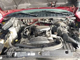 1996 Chevrolet S-10 LS with VIN 1GCDT19W0TK194415, listed as a IAAI auction lot 41635483 with 132,091 mi miles. Bid and sale history available at carsss.com. Image 10.