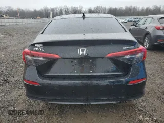 2024 Honda Civic Touring z VIN 2HGFE1F97RH316075, wystawiony jako Copart lot #50006805 z przebiegiem Nie podano mil oraz Szkoda całkowita • Salvage title. Historia ofert i sprzedaży dostępna na DreamBid. Obrazek 6.