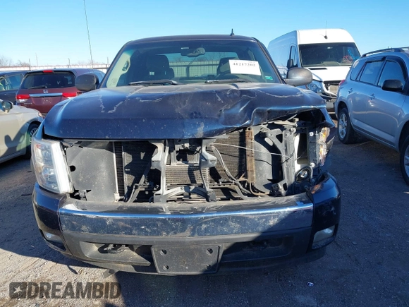 2007 Chevrolet Silverado 1500 1LT with VIN 1GCEK19007Z525378, listed as a IAAI auction lot 41217202 with Not Provided miles and . Bid and sale history available at DreamBid. Image 12.