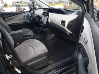 2020 Toyota Prius LE with VIN JTDKARFPXL3145838, listed as a IAAI auction lot 41936362 with 255,980 mi miles and . Bid and sale history available at DreamBid. Image 5.