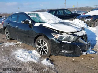 2018 Nissan Maxima SL with VIN 1N4AA6APXJC381054, listed as a IAAI auction lot 41400329 with 276,678 mi miles. Bid and sale history available at carsss.com. Image 1.
