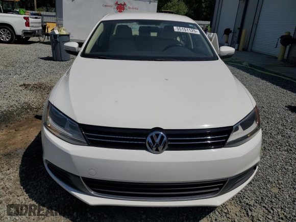 2013 Volkswagen Jetta SE with VIN 3VWDP7AJ6DM407933, listed as a Copart auction lot 55151125 with 127,794 mi miles and Salvage title. Bid and sale history available at DreamBid. Image 5.