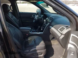 2014 Ford Explorer XLT with VIN 1FM5K8D81EGB72627, listed as a IAAI auction lot 41943574 with 110,238 mi miles and . Bid and sale history available at carsss.com. Image 5.