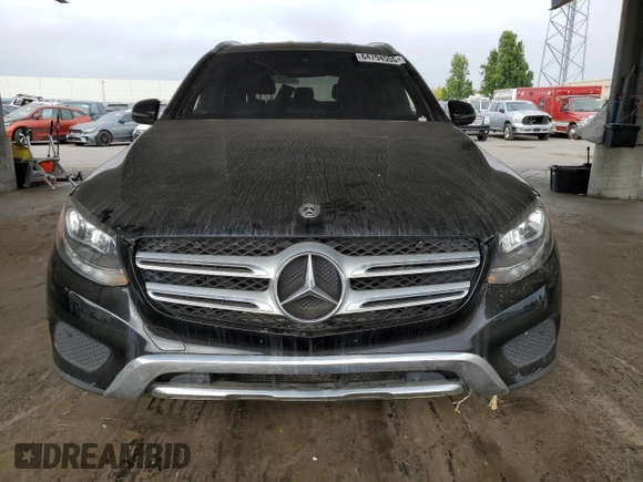 2018 Mercedes-Benz GLC 300 with VIN WDC0G4JB6JV101142, listed as a Copart auction lot 64794555 with 105,432 mi miles and Clean title. Bid and sale history available at DreamBid. Image 5.