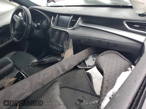 2020 Infiniti QX50 Luxe z VIN 3PCAJ5M32LF115076, wystawiony jako Copart lot #82413804 z przebiegiem Nie podano mil oraz Szkoda całkowita • Salvage title. Historia ofert i sprzedaży dostępna na DreamBid. Obrazek 8.