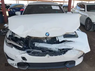 2022 BMW 3 Series 330i с VIN 3MW5R1J01N8C47893, выставлен на аукционе IAAI как лот 42312006 с пробегом 25 430 миль миль и . История ставок и продаж доступна на DreamBid. Изображение 12.