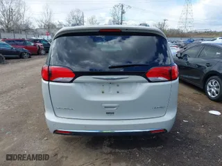 2017 Chrysler Pacifica Limited with VIN 2C4RC1GG6HR768882, listed as a IAAI auction lot 41889479 with 126,874 mi miles. Bid and sale history available at carsss.com. Image 16.