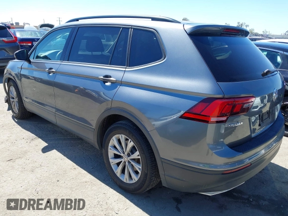 2019 Volkswagen Tiguan S z VIN 3VV1B7AX0KM043032, wystawiony jako IAAI lot #41862179 z przebiegiem 154 440 mil mil oraz . Historia ofert i sprzedaży dostępna na DreamBid. Obrazek 3.