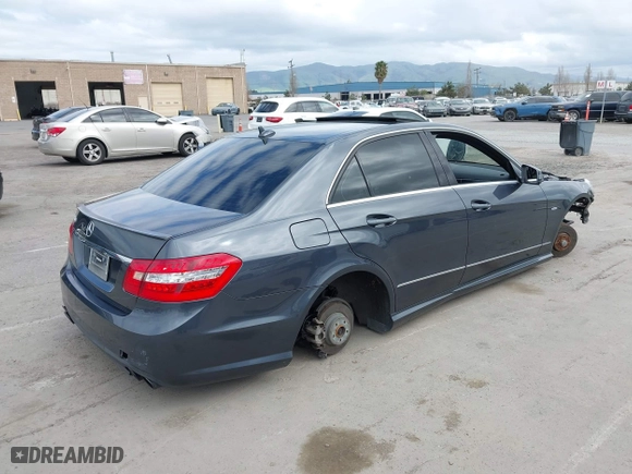 2012 Mercedes-Benz E-Class E 350 Luxury with VIN WDDHF5KB7CA600239, listed as a IAAI auction lot 41915206 with 94,970 mi miles. Bid and sale history available at carsss.com. Image 4.