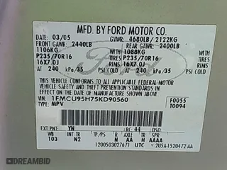2005 Ford Escape Hybrid with VIN 1FMCU95H75KD90560, listed as a IAAI auction lot 42048840 with 137,223 mi miles. Bid and sale history available at carsss.com. Image 9.