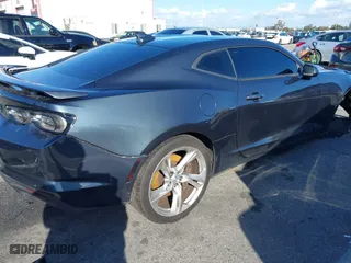 2019 Chevrolet Camaro 2SS with VIN 1G1FH1R74K0127242, listed as a IAAI auction lot 38446883 with 1 mi miles. Bid and sale history available at carsss.com. Image 4.