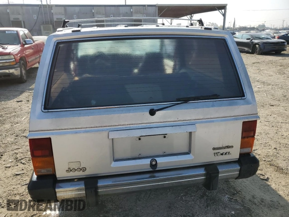 1985 Jeep Cherokee с VIN 1JCWB7742FT144063, выставлен на аукционе Copart как лот 84050844 с пробегом 80 072 миль миль и Чистый • Clean title. История ставок и продаж доступна на DreamBid. Изображение 6.