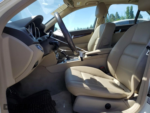 2012 Mercedes-Benz C 300 Sport with VIN WDDGF8BB1CA713617, listed as a Copart auction lot 58546755 with 146,404 mi miles and Salvage title. Bid and sale history available at DreamBid. Image 7.