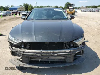 2019 Audi A7 Prestige with VIN WAUV2AF2XKN028129, listed as a Copart auction lot 66706074 with 68,476 mi miles and Clean Title. Bid and sale history available at carsss.com. Image 5.