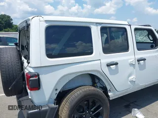 2024 Jeep Wrangler Sahara with VIN 1C4RJXP64RW270463, listed as a IAAI auction lot 42598295 with 36,251 mi miles and . Bid and sale history available at DreamBid. Image 20.