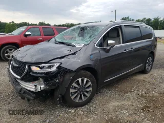 2021 Chrysler Pacifica Hybrid Limited z VIN 2C4RC1S70MR535856, wystawiony jako Copart lot #63035664 z przebiegiem 83 898 mil mil oraz Szkoda całkowita • Salvage title. Historia ofert i sprzedaży dostępna na DreamBid. Obrazek 1.