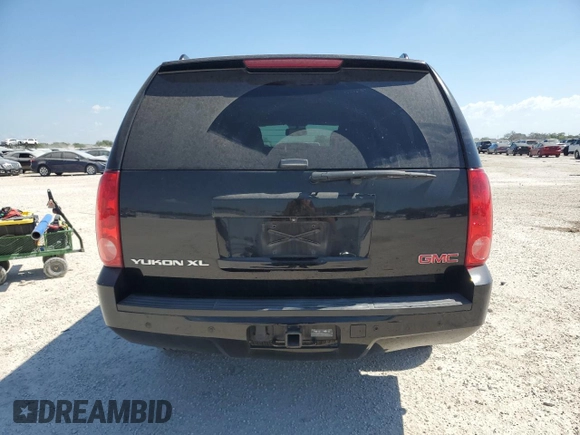 2013 GMC Yukon XL SLE with VIN 1GKS1HE01DR367170, listed as a Copart auction lot 73998264 with 157,375 mi miles and Salvage Title. Bid and sale history available at carsss.com. Image 6.