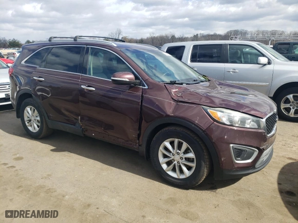 2017 Kia Sorento LX V6 with VIN 5XYPG4A54HG290910, listed as a Copart auction lot 48027905 with 168,279 mi miles and Salvage Title. Bid and sale history available at carsss.com. Image 4.