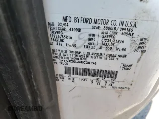 2004 Ford F-250 XL z VIN 1FTNX20L34EC38196, wystawiony jako Copart lot #60307245 z przebiegiem 232 347 mil mil oraz Czysty tytuł • Clean title. Historia ofert i sprzedaży dostępna na DreamBid. Obrazek 12.