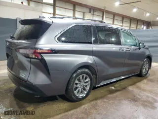 2024 Toyota Sienna XLE with VIN 5TDYRKEC8RS205440, listed as a Copart auction lot 54407305 with 49,934 mi miles and Clean Title. Bid and sale history available at carsss.com. Image 3.