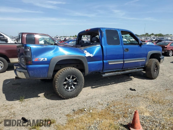 2004 Chevrolet Silverado 1500 Z71 with VIN 2GCEK19TX41205662, listed as a Copart auction lot 54755345 with 228,902 mi miles and Salvage Title. Bid and sale history available at DreamBid. Image 3.