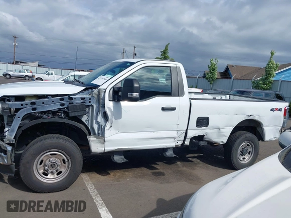 2024 Ford F-250 XL with VIN 1FTBF2BA2RED61478, listed as a IAAI auction lot 42238749 with 28,707 mi miles and . Bid and sale history available at DreamBid. Image 14.