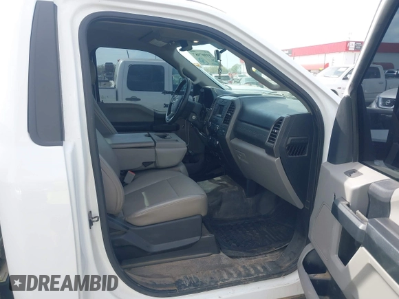 2019 Ford F-350 with VIN 1FDBF3A67KEG49808, listed as a IAAI auction lot 41907987 with 56,677 mi miles and . Bid and sale history available at DreamBid. Image 5.