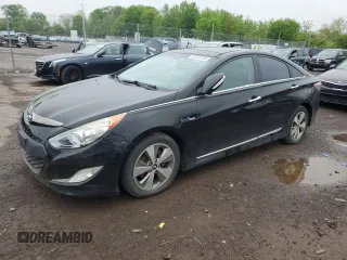 2012 Hyundai Sonata Hybrid with VIN KMHEC4A4XCA031479, listed as a Copart auction lot 55729195 with 175,054 mi miles and Clean Title. Bid and sale history available at carsss.com. Image 1.