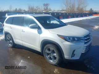 2019 Toyota Highlander Limited with VIN 5TDDZRFH9KS988677, listed as a IAAI auction lot 41322127 with 40,594 mi miles and . Bid and sale history available at DreamBid. Image 1.
