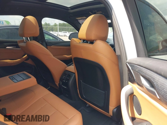 2023 BMW X4 xDrive30i с VIN 5UX33DT01P9S83083, выставлен на аукционе IAAI как лот 42252039 с пробегом Не указан миль и . История ставок и продаж доступна на DreamBid. Изображение 8.