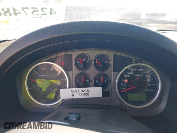 2004 Ford F-150 XLT z VIN 1FTPW14544KB56495, wystawiony jako IAAI lot #42574864 z przebiegiem 237 708 mil mil oraz . Historia ofert i sprzedaży dostępna na DreamBid. Obrazek 7.