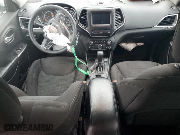 2019 Jeep Cherokee Latitude z VIN 1C4PJLCBXKD332002, wystawiony jako Copart lot #56652185 z przebiegiem 113 690 mil mil oraz Szkoda całkowita • Salvage title. Historia ofert i sprzedaży dostępna na DreamBid. Obrazek 8.