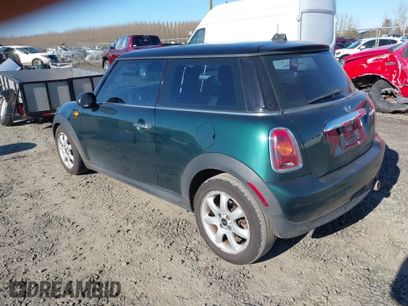 2008 MINI Hardtop with VIN WMWMF33518TT64881, listed as a IAAI auction lot 41692875 with 152,380 mi miles and . Bid and sale history available at DreamBid. Image 3.