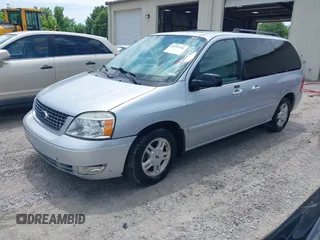 2007 Ford Freestar SEL z VIN 2FMZA52217BA00979, wystawiony jako IAAI lot #42151101 z przebiegiem 112 806 mil mil oraz . Historia ofert i sprzedaży dostępna na DreamBid. Obrazek 2.