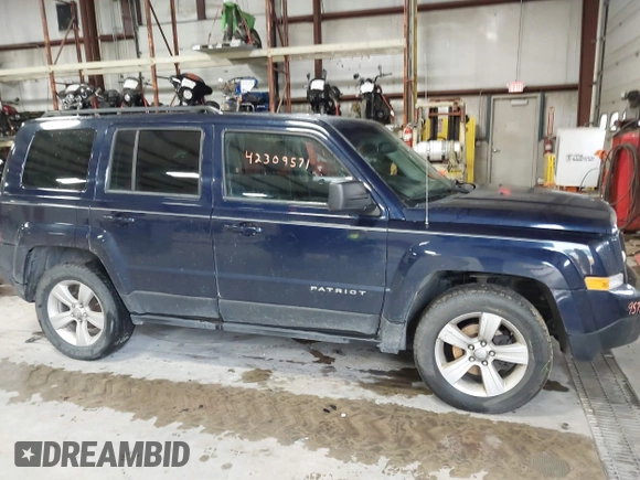 2014 Jeep Patriot Latitude z VIN 1C4NJRFB0ED730765, wystawiony jako IAAI lot #42309571 z przebiegiem 218 577 mil mil oraz . Historia ofert i sprzedaży dostępna na DreamBid. Obrazek 13.
