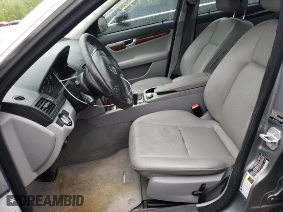 2008 Mercedes-Benz C 300 Sport with VIN WDDGF81XX8F157508, listed as a Copart auction lot 57557365 with 175,691 mi miles and Clean title. Bid and sale history available at DreamBid. Image 7.
