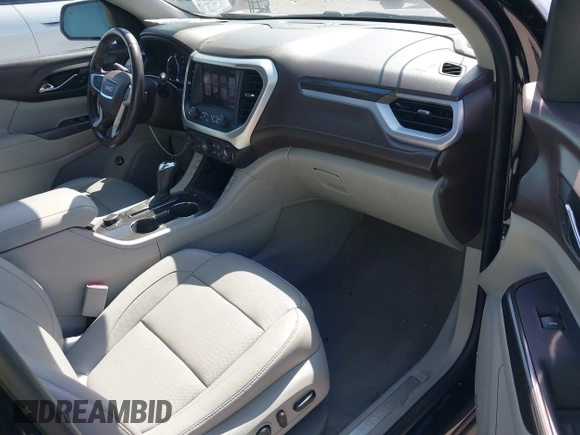 2017 GMC Acadia SLT with VIN 1GKKNULS7HZ277982, listed as a IAAI auction lot 41909447 with 136,272 mi miles. Bid and sale history available at carsss.com. Image 5.