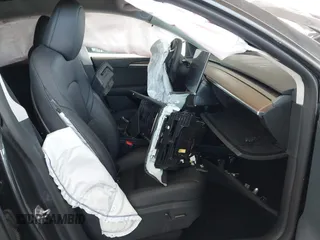 2024 Tesla Model Y с VIN 7SAYGDED5RF194219, выставлен на аукционе IAAI как лот 41594132 с пробегом 21 255 миль миль и . История ставок и продаж доступна на DreamBid. Изображение 5.