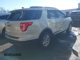 2018 Ford Explorer XLT z VIN 1FM5K8D81JGA18090, wystawiony jako IAAI lot #41316187 z przebiegiem 136 199 mil mil oraz . Historia ofert i sprzedaży dostępna na DreamBid. Obrazek 4.