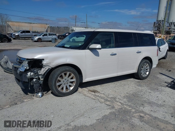 2009 Ford Flex SEL with VIN 2FMEK62C49BB02371, listed as a IAAI auction lot 41780212 with 194,522 mi miles. Bid and sale history available at carsss.com. Image 2.