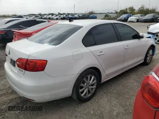2012 Volkswagen Jetta SE with VIN 3VWDP7AJ9CM364672, listed as a Copart auction lot 61309775 with 124,965 mi miles and Salvage title. Bid and sale history available at DreamBid. Image 3.