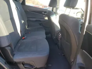 2019 Kia Sorento LX with VIN 5XYPGDA31KG560228, listed as a Copart auction lot 82094264 with 121,907 mi miles and Salvage Title. Bid and sale history available at DreamBid. Image 11.