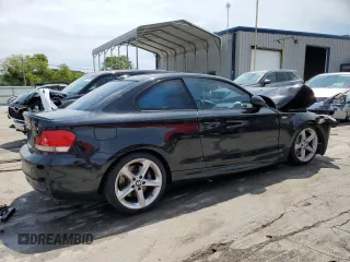 2009 BMW 1 Series 135i with VIN WBAUC735X9VK80113, listed as a Copart auction lot 62851215 with Not provided miles and Salvage title. Bid and sale history available at DreamBid. Image 3.