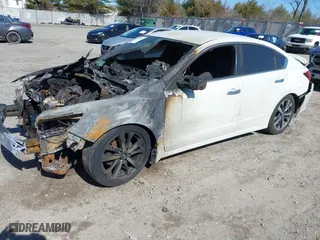 2016 Nissan Altima 2.5 SL with VIN 1N4AL3AP4GC239106, listed as a IAAI auction lot 41738514 with 1 mi miles. Bid and sale history available at carsss.com. Image 2.