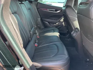 2017 Maserati Levante with VIN ZN661XUS4HX243145, listed as a Copart auction lot 53916465 with 93,757 mi miles and Clean Title. Bid and sale history available at carsss.com. Image 6.
