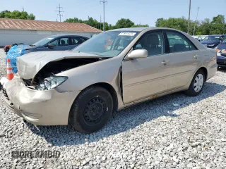 2004 Toyota Camry LE z VIN 4T1BE32K64U272914, wystawiony jako Copart lot #57861825 z przebiegiem 184 909 mil mil oraz Szkoda całkowita • Salvage title. Historia ofert i sprzedaży dostępna na DreamBid. Obrazek 1.