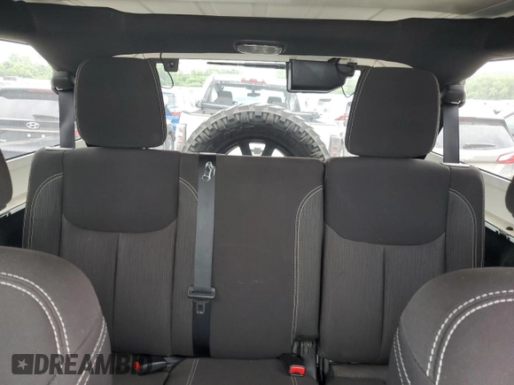 2014 Jeep Wrangler Unlimited Sahara with VIN 1C4BJWEG8EL266340, listed as a Copart auction lot 57809465 with 121,191 mi miles and Salvage title. Bid and sale history available at DreamBid. Image 10.