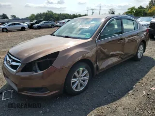 2011 Subaru Legacy Premium z VIN 4S3BMBC62B3232593, wystawiony jako Copart lot #65983084 z przebiegiem 113 289 mil mil oraz Szkoda całkowita • Salvage title. Historia ofert i sprzedaży dostępna na DreamBid. Obrazek 1.